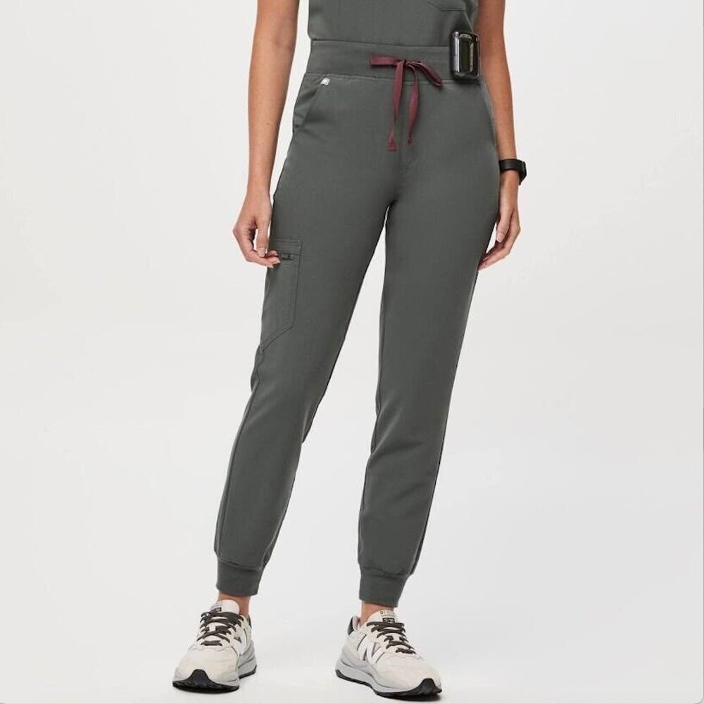 Figs Zamora Jogger XS Petite Bonsai w Burgundy Tie